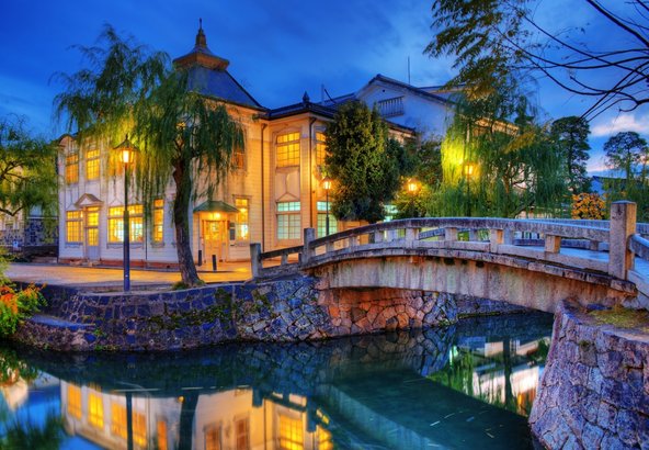 תעלת מים בקורשיקי הרומנטית