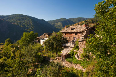 כפר בהרי רודופי בדרום בולגריה. כאן, על פי המיתולוגיה, אורפיאוס חי ופעל | צילום: אייסטוק 