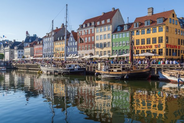 תעלת נייהבן בקופנהגן | צילום: JHVEPhoto / Shutterstock.com
