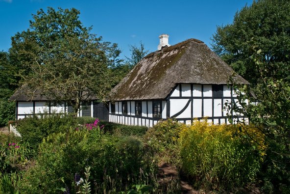 חווה בדנמרק. אפשר להתנדב בחווה אקולוגית בתמורה לארוחות ולינה