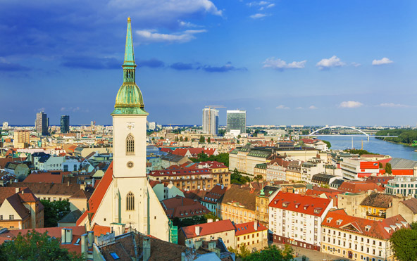 רטיסלבה, בירת סלובקיה, היא עיר יפה ומלאת חיים