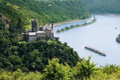 שנסון וזמר בנהרות הריין והמוזל עם הזמרת רקליה