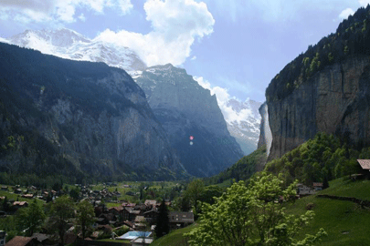 שווייץ: נופים ומפלים בעמק לאוטרברונן
