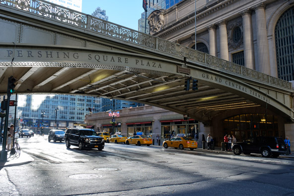 המבנים האיקוניים, דוגמת גרנד סנטרל, מוכרים היטב מהסרטים גם למי שמעולם לא ביקר בניו יורק
