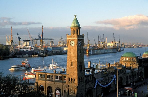 הנמל של המבורג הוא אחד ממוקדי העניין הבולטים בעיר