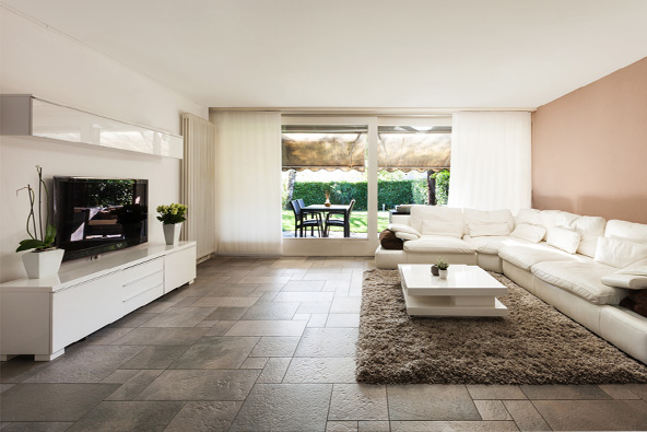 במקום להסתפק בחדר במלון, בווילה תיהנו משטחים נרחבים, גם בפנים וגם בחוץ