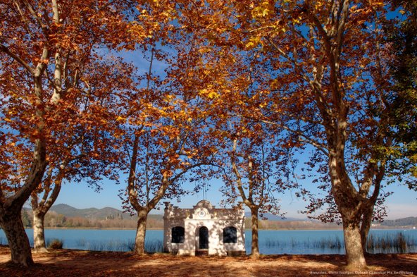 אגם באניולס, הגדול ביותר בקטלוניה | צילום: Curto Imatges, C. C. del Pla de l’Estany_Patronat de Turisme Costa Brava Girona