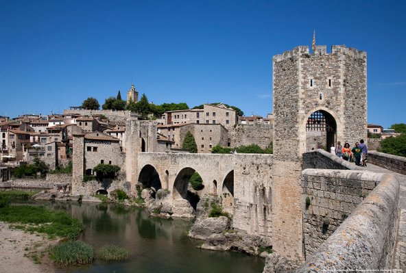 בסאלו, יפה כמו גלויה | צילום: Maria GELI i Pilar PLANAGUMÀ_Patronat de Turisme Costa Brava Girona