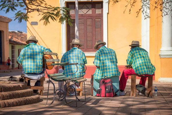 צבעוניות קובנית. אחת המדינות הססגוניות בעולם