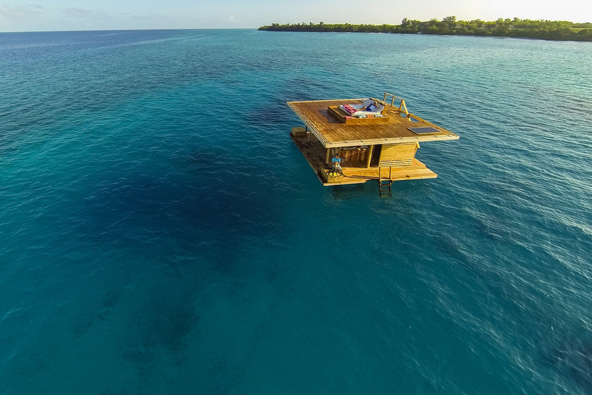 Manta Resort. חדר צף בלב ים טורקיז | צילום: באדיבות Manta Resort ©