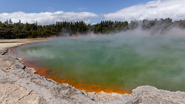 WAI-0-TAPU. הדבר האמיתי מרשים אפילו יותר מאשר בתמונות