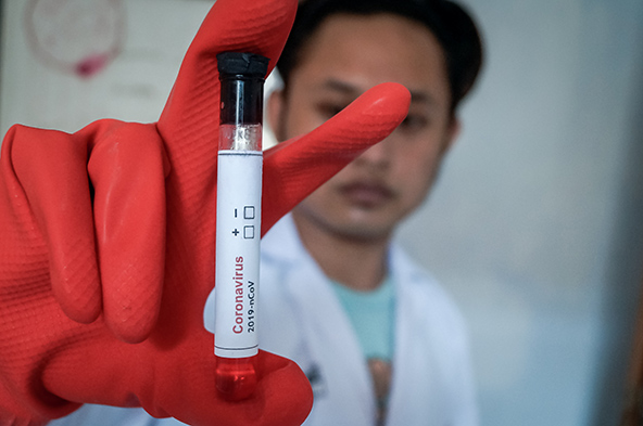 במעבדות בסין עובדים במרץ על פיתוח תרופות וחיסונים, אבל אלה לוקחים בדרך כלל שנים עד להשלמתם