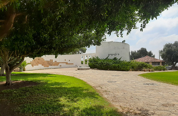 יד למייסדים