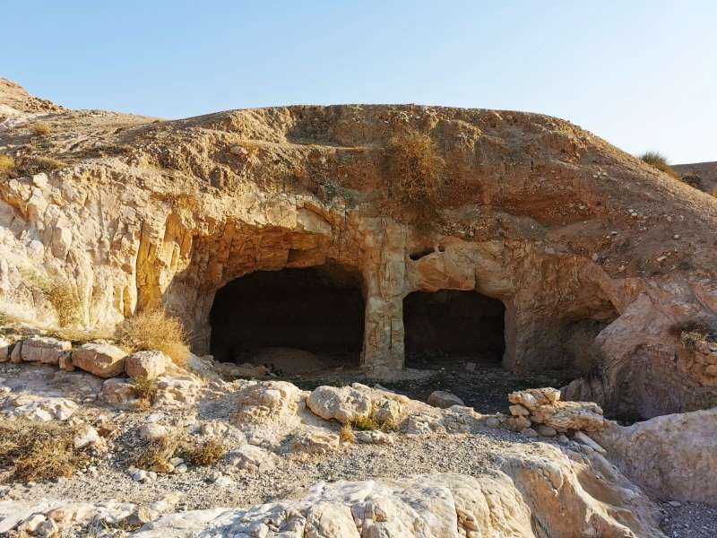המנהרות המסתוריות באזור מצודת הורקניה