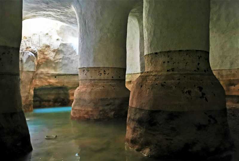 מאגורת העמודים, או בור עוזיהו