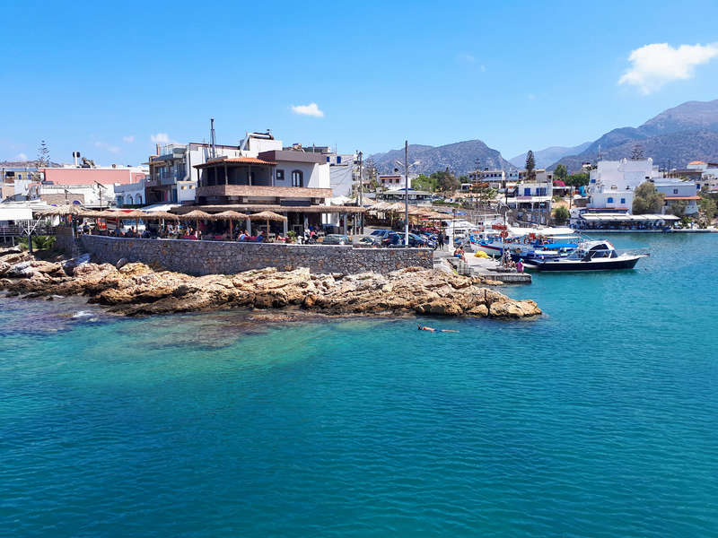 בעיר מאליה בכרתים