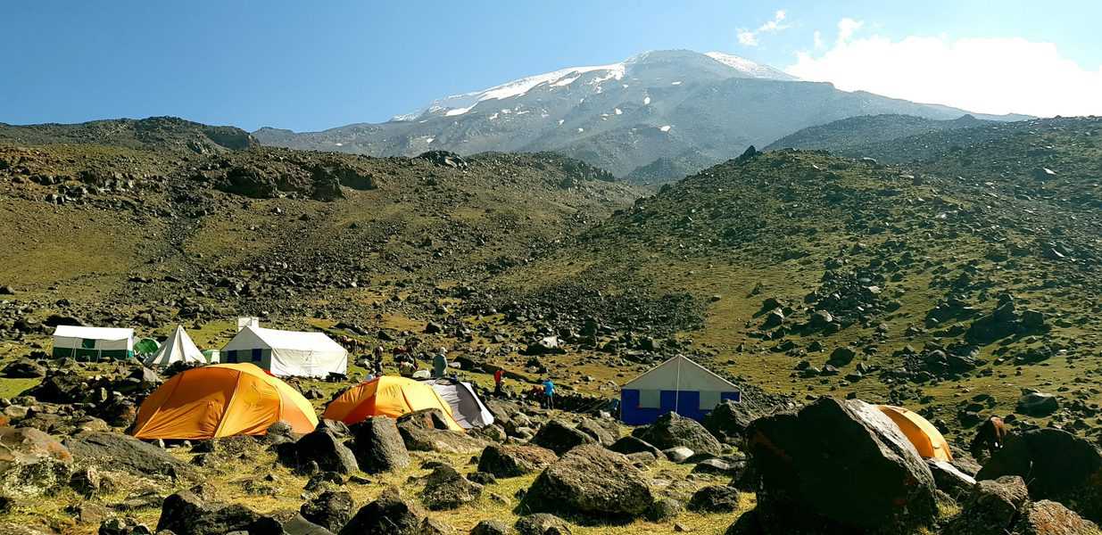 אררט ממחנה הבסיס