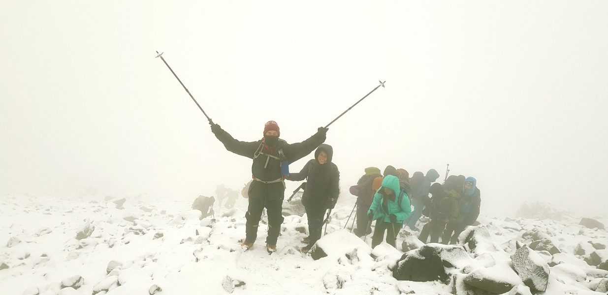 רגעים של נחת קרוב לפסגה