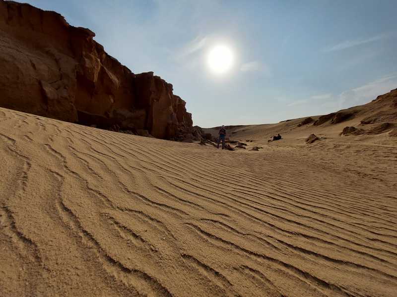 דיונות של חול מהאפיק הקדום של נחל ערבה