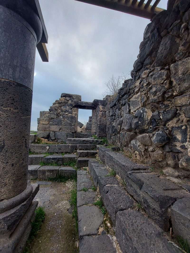 בית הכנסת העתיק בדיר עזיזו