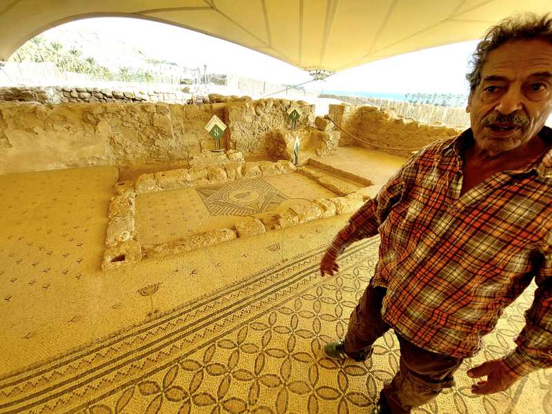 יהודה כהן, היעל האמיץ, חבר קיבוץ עין גדי, אוהב אדמה וחיים ומקפץ על הסלעים.