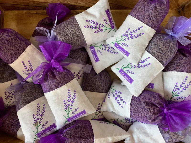 מוצרים של עזיזו לבנדר | צילומים: רותם בר כהן, גיא מלל