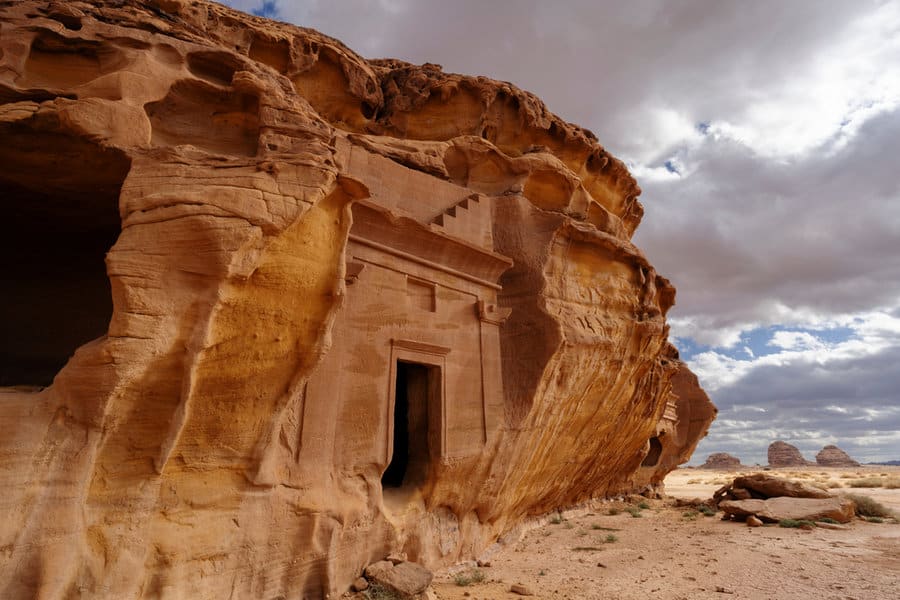 קבר נבטי חצוב בסלע במדאאן סלאח | צילום: Zaruba Ondrej, שאטרסטוק