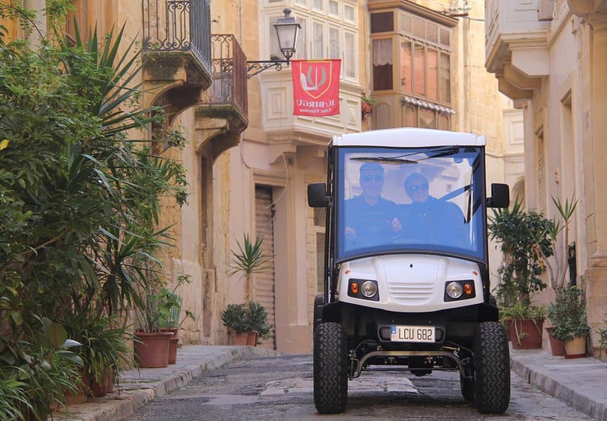 סיור ברכב חשמלי בסמטאות של בירגו | הצילום באדיבות Rolling Geeks