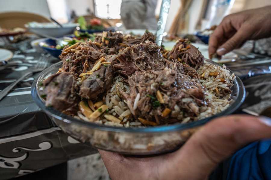 המסעדות מגישות תפריט מזרחי ותפריט עלאווי עם מאכלים מקומיים ייחודיים. צילום: לימור צדוק