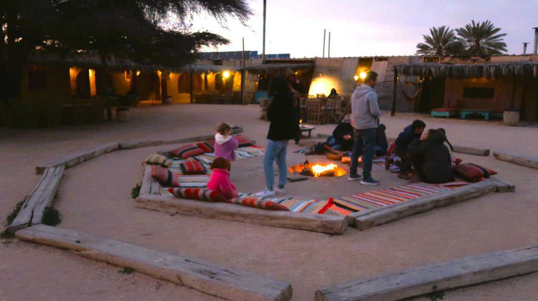 בית אירוח באווירה מדברית בדואית