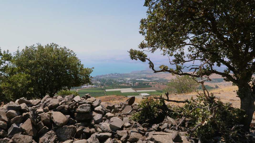 אני מגיע אל תצפיות נוף ממעוף הציפור, כמו קובעת קרעא (כיפת נשרים או כיפת הדלעת), מתחם הלביאה