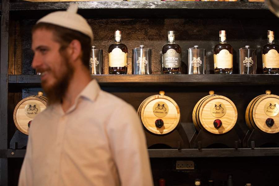 הפתעת היום. מזקקת צפת. לא התאכזבתי מהטעם של הויסקי הישראלי. וזכיתי לעוד סיפורים מרתקים על ההיסטוריה של המקום