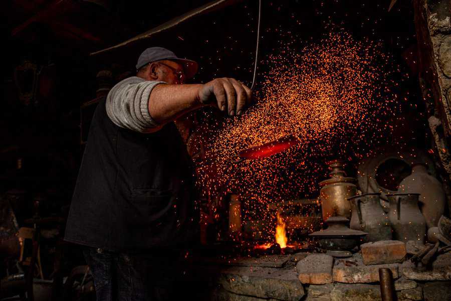 Shabli Alif.  From a 300 year family lineage of blacksmiths.  Kfar Lahitz