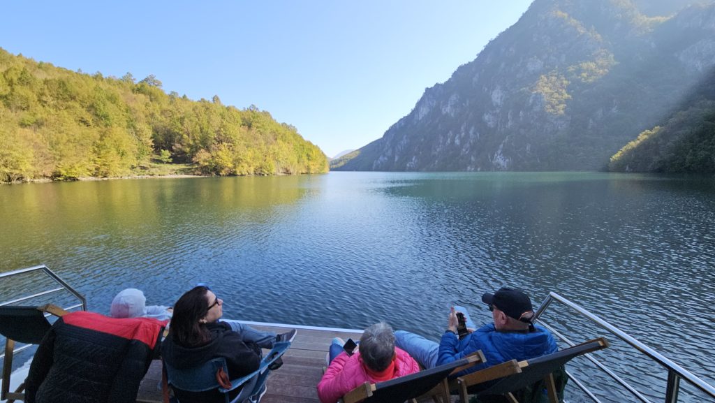 אגם פרוצ'ס, על הגבול עם בוסניה, מהפנינים של סרביה