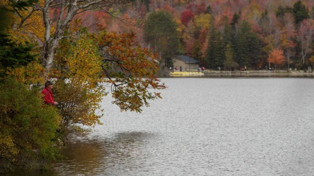 אגם ב-Franconia Notch, ניו המפשייר | צילום: רפי קורן