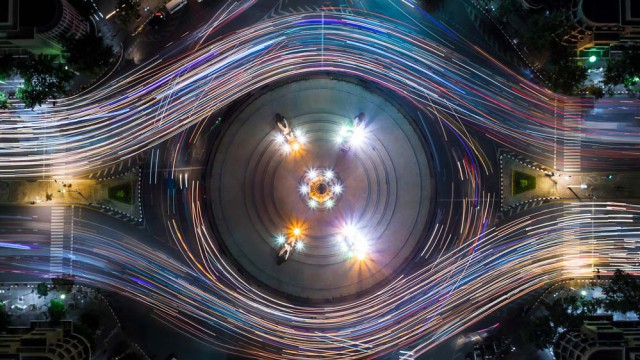 מבט על מונומנט הדמוקרטיה בלילה, בנגקוק