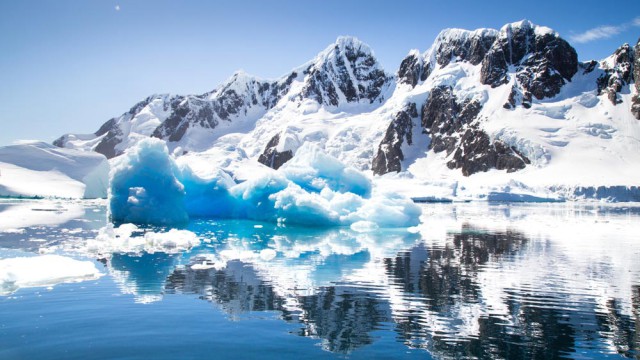 הרים וקרחונים באנטארקטיקה