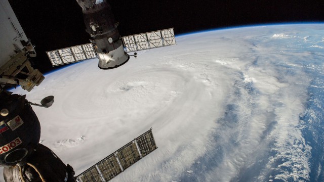 טייפון עושה את דרכו ליפן